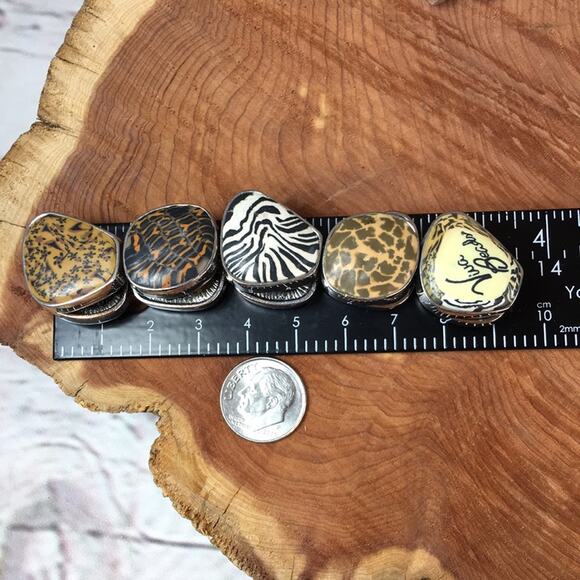 4 Stretch Bracelets in Various Styles Crystal, Animal Print, Bling‎ - Picture 6 of 13